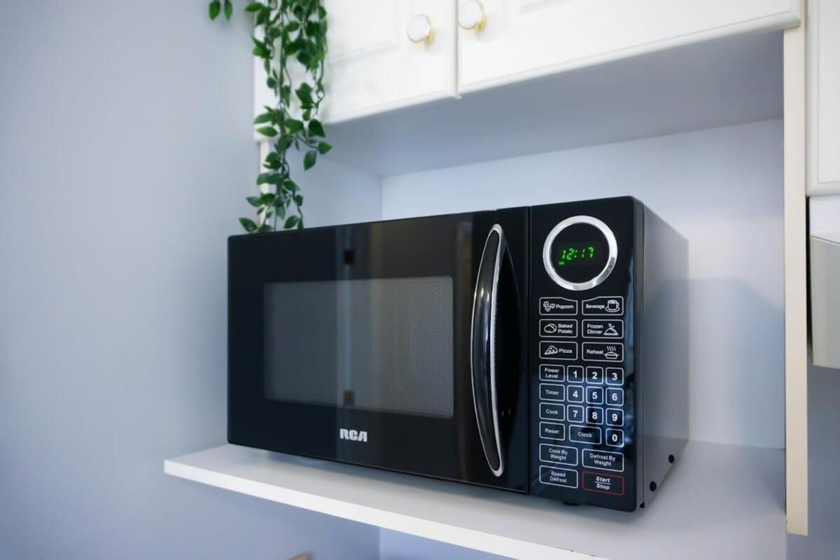 New Large Luxurious 2Br Condo In The Heart Of Uptown Coffee, Wifi Saint John Eksteriør billede