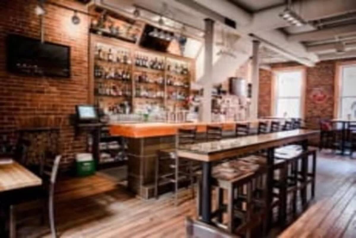 New Large Luxurious 2Br Condo In The Heart Of Uptown Coffee, Wifi Saint John Eksteriør billede