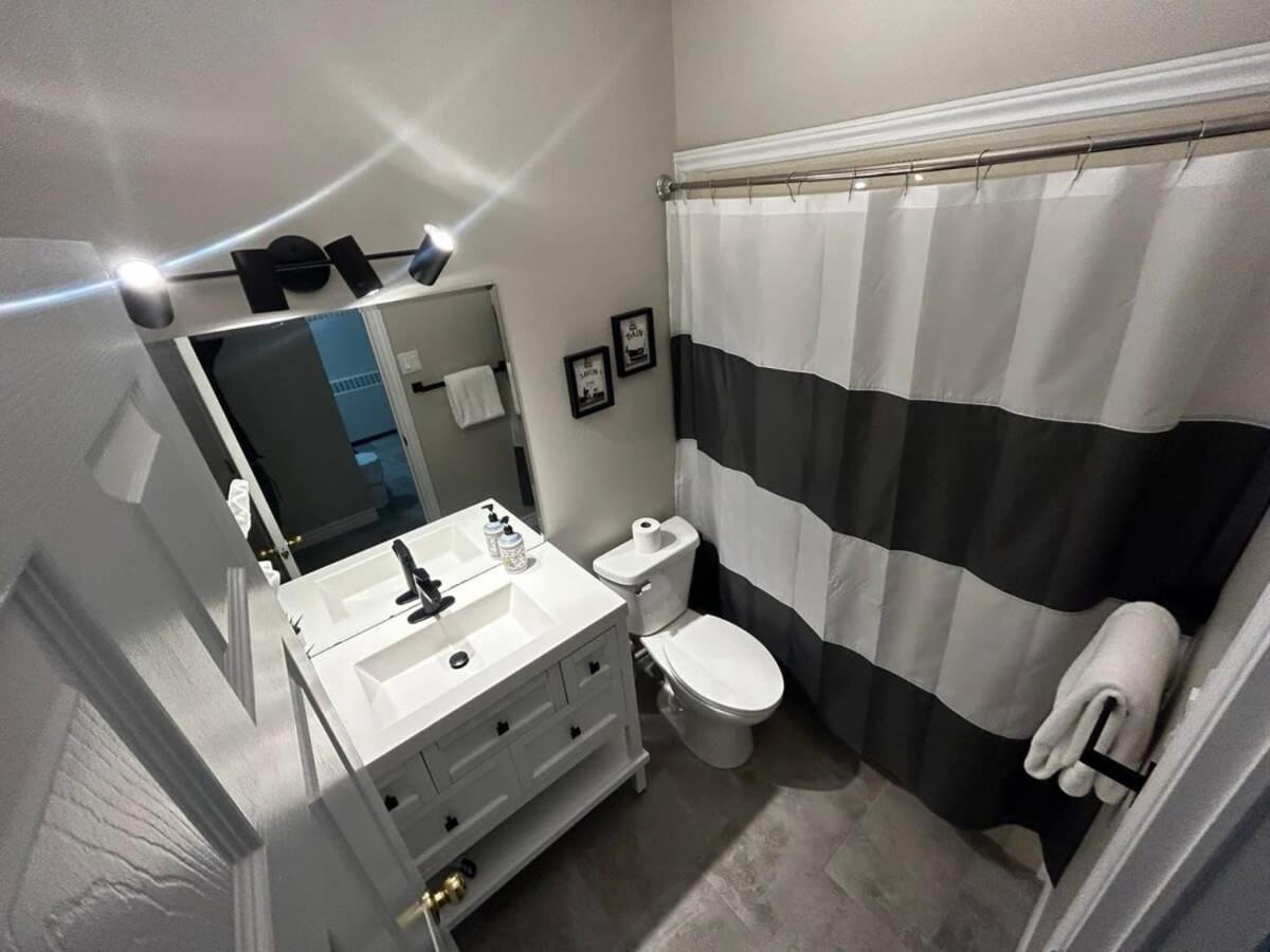 New Large Luxurious 2Br Condo In The Heart Of Uptown Coffee, Wifi Saint John Eksteriør billede